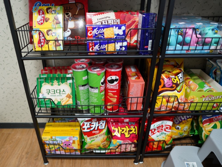이밤에캠핑장 이미지