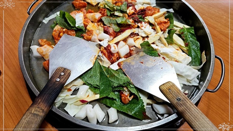 춘천역닭갈비 이미지