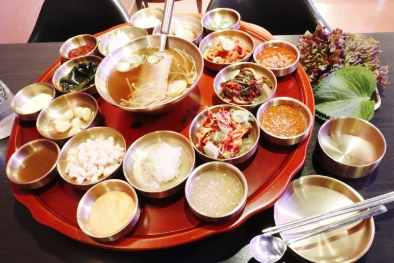 수라상왕족발 이미지