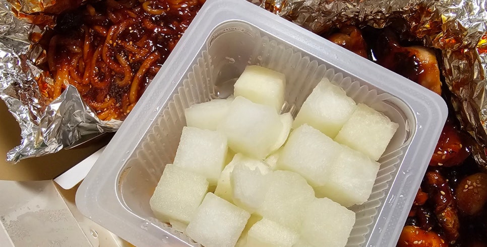 꾸브라꼬 숯불두마리치킨 여천점 이미지