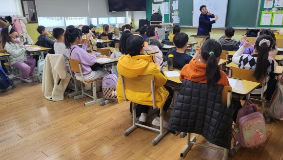 용남초등학교 이미지