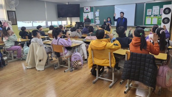 용남초등학교 이미지