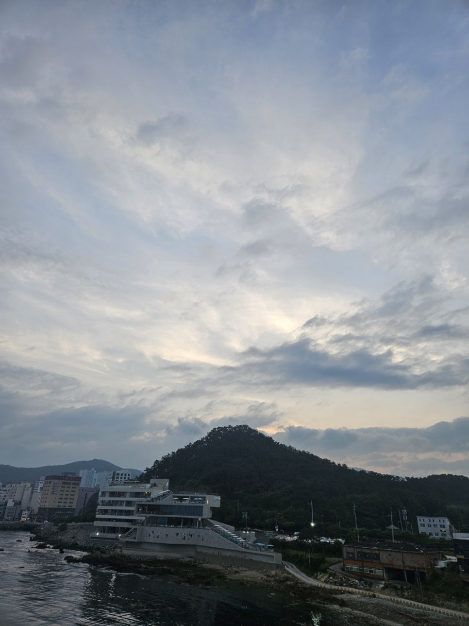 윤카페 이미지