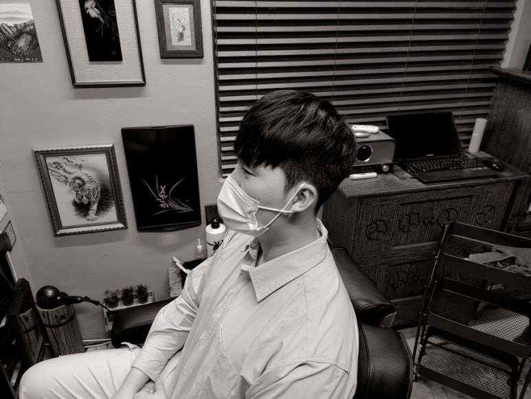 하프바버샵 이미지