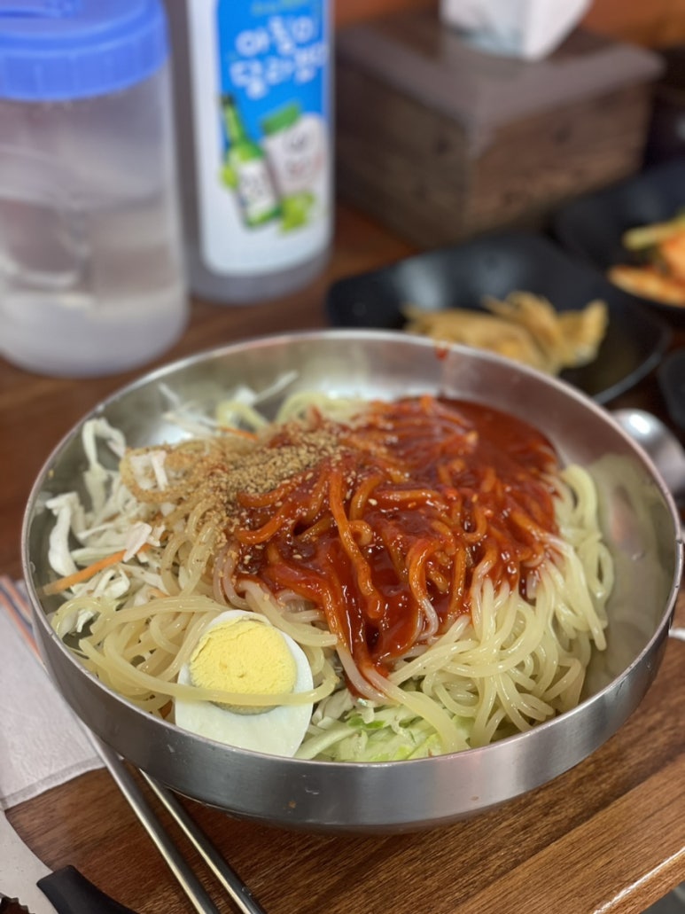 청다리쫄면 이미지