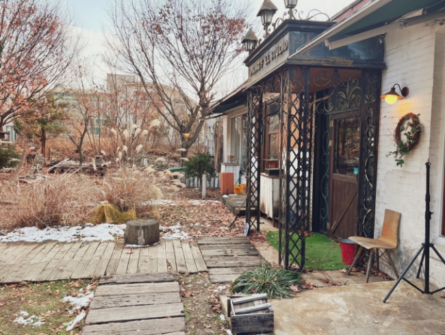 스프링폴스튜디오 이미지
