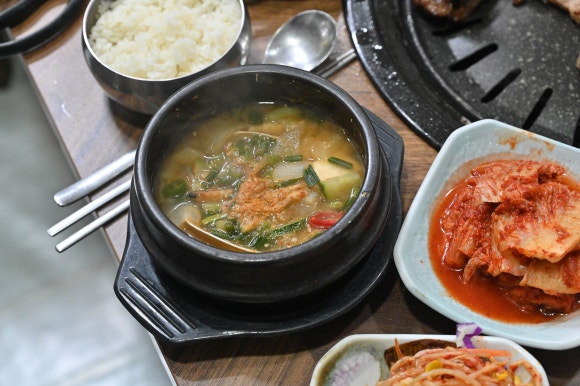 신촌갈비 이미지