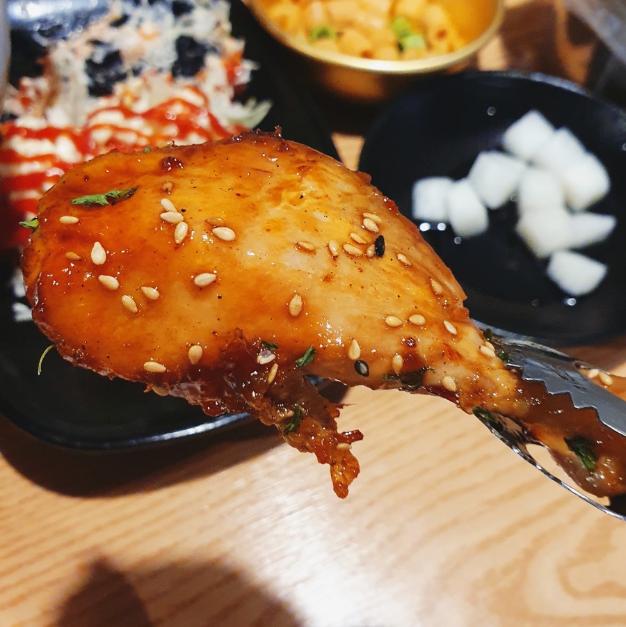 훌랄라참숯치킨 광주금호점 이미지