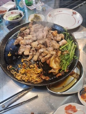할매솥뚜껑삼겹살 이미지