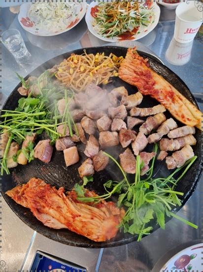솥뚜껑삼겹살공원 이미지