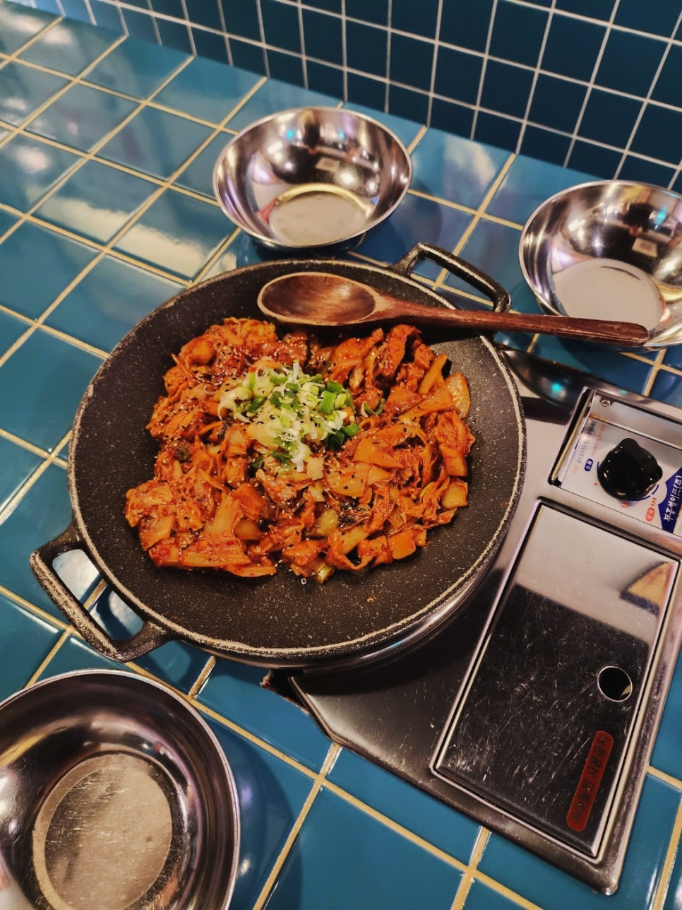 옛날돼지찌개철판구이 이미지