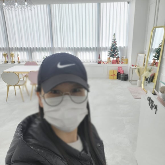 예쁠아 이미지