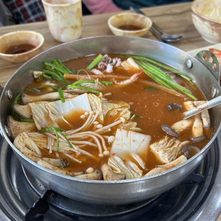 두울샤브칼국수 이미지