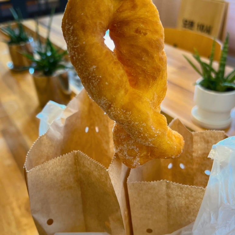 명품찹쌀꽈배기앤찹쌀핫도그 이미지