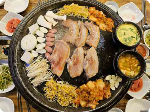 우리왕뚜껑생삼겹살 이미지