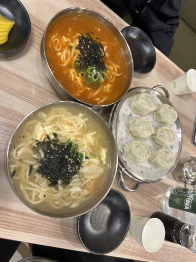 장인손만두 이미지