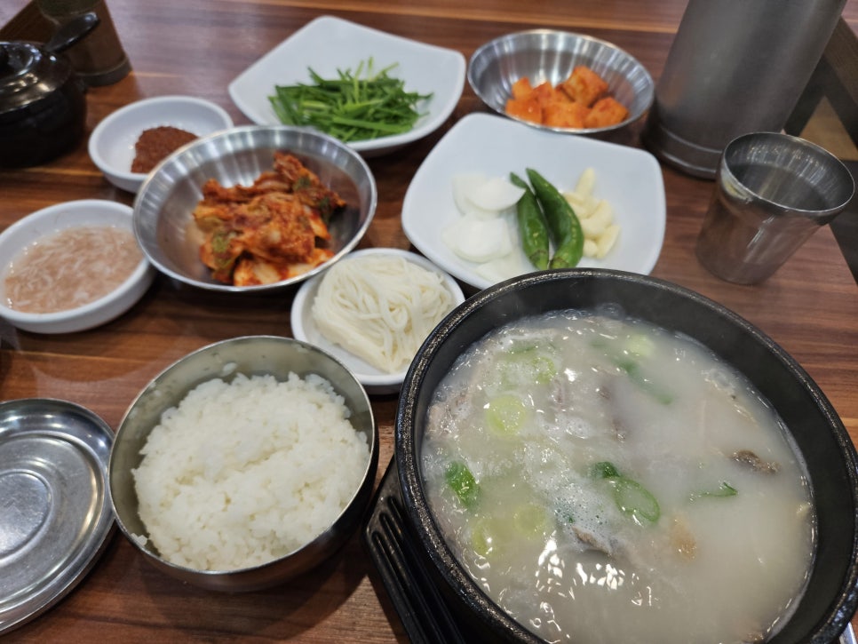 여운이남는돼지 이미지