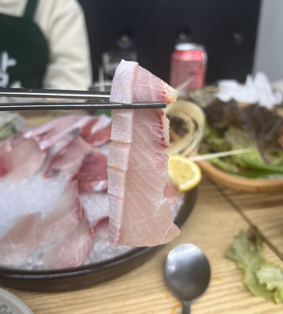 수산시장막썰어횟집 이미지