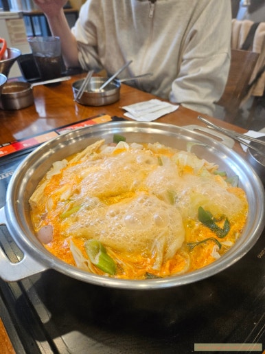 두끼위례 이미지