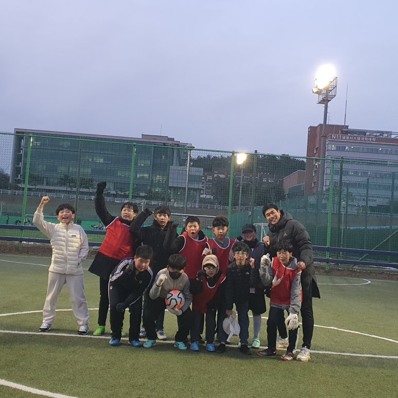 어썸풋볼아카데미 이미지