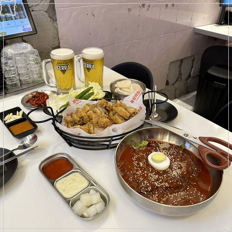 족발팩토리 이미지
