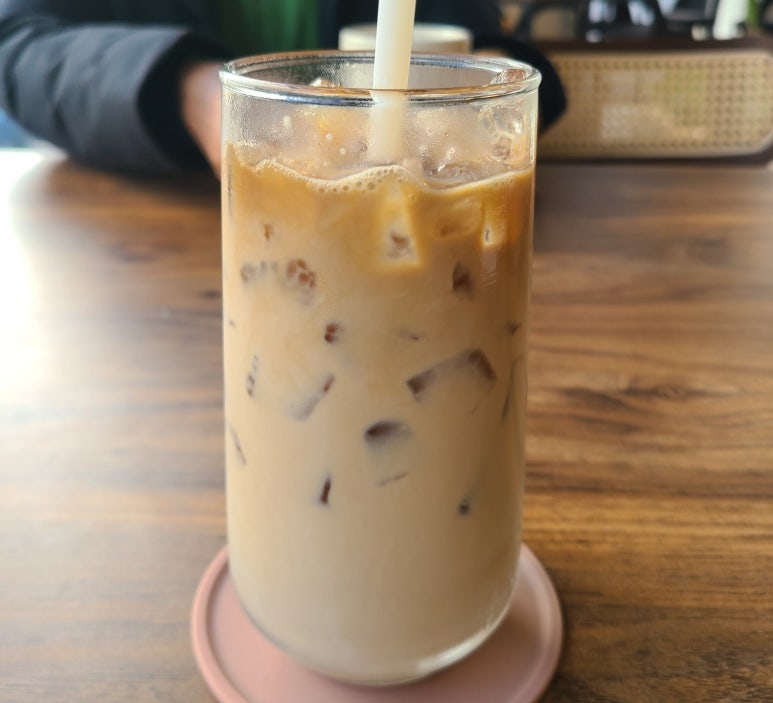 카페 플로라운지 이미지