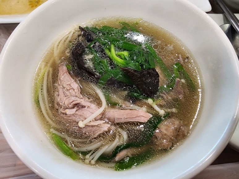 뜰안에오리 이미지
