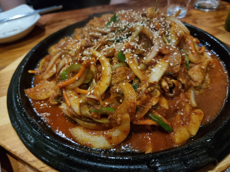 제육밥상 이미지