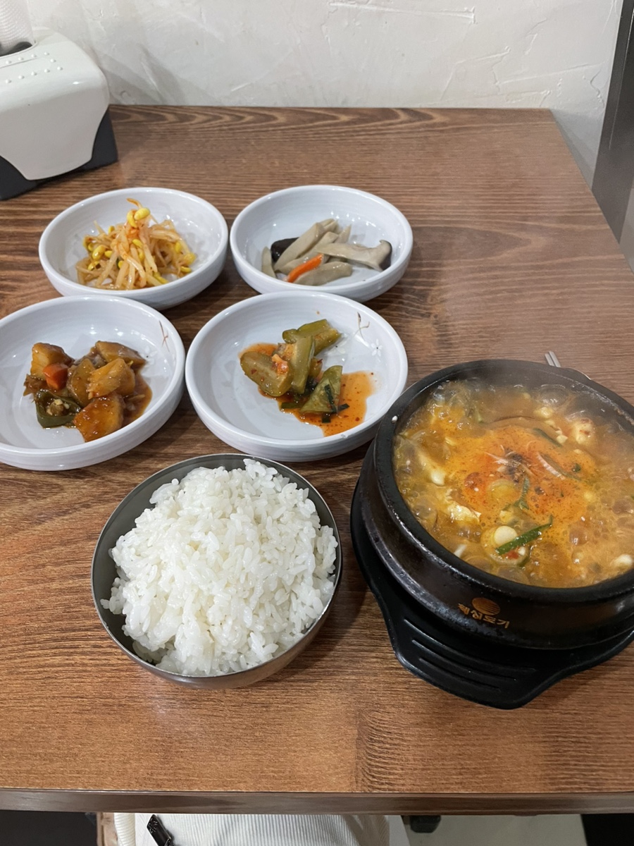 윤여사밥집 이미지