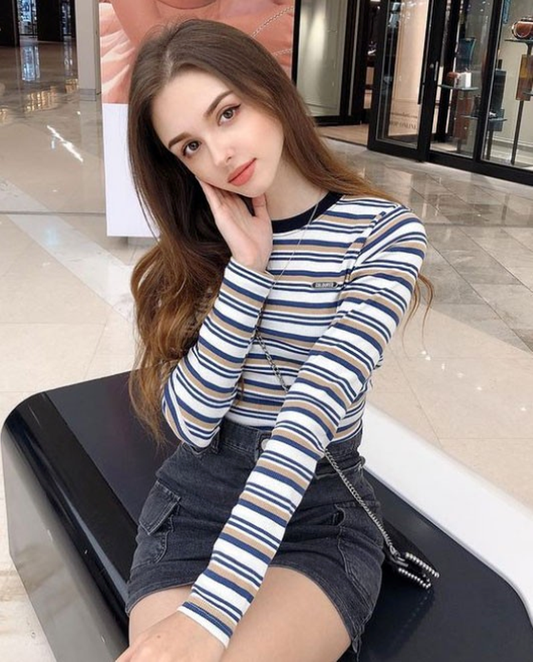 Elina(엘리나) 이미지