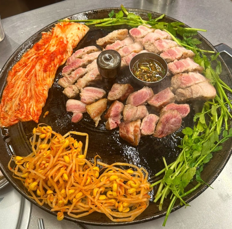 대흥솥뚜껑삼겹살 이미지