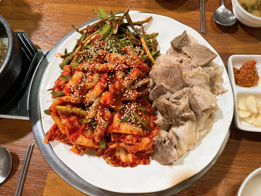 장인 얼큰이 칼국수,보쌈 이미지