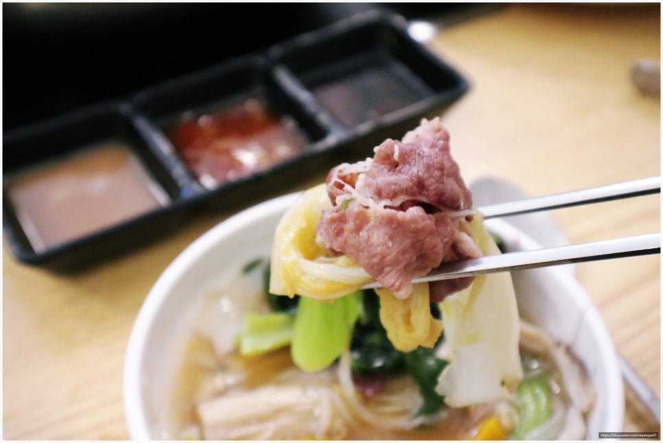 돌담족발 이미지