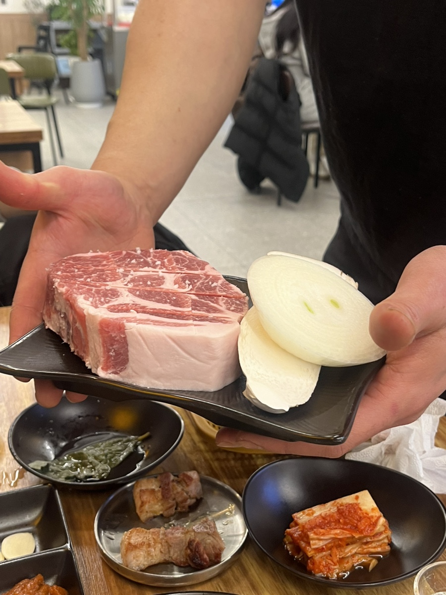 용식이삼겹덕례점 이미지