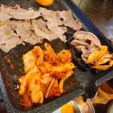 부엉이대패삼겹살 이미지
