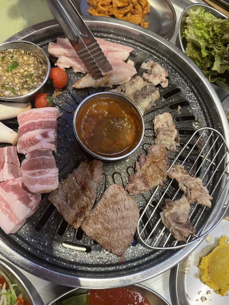 고기랑술이랑 이미지