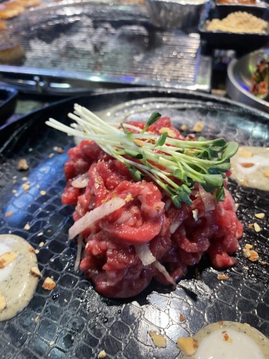 육돈숯불구이 이미지