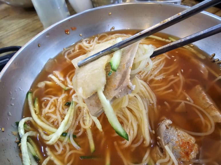 한들밀면 이미지