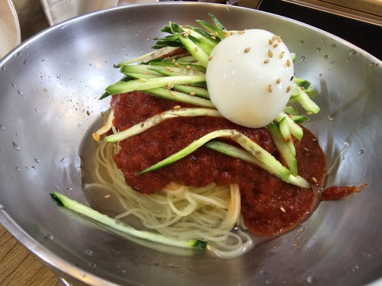 한들밀면 이미지