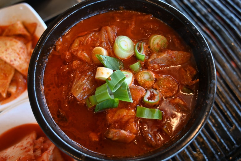 흑꽃돈 이미지