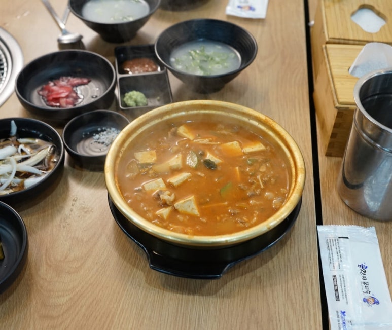 한우단골집 이미지