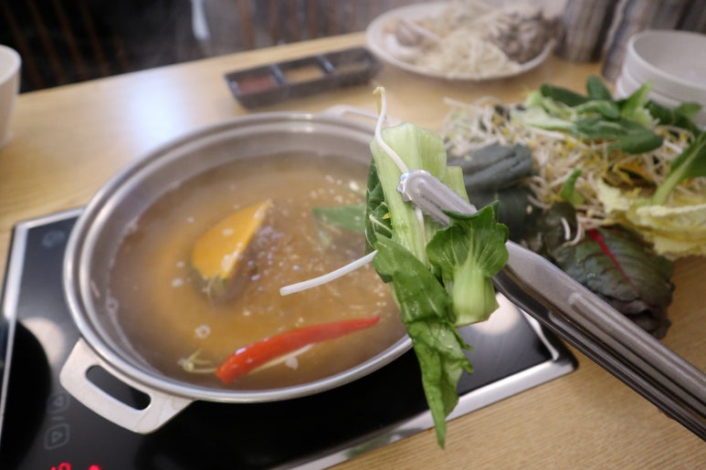 돌담족발 이미지