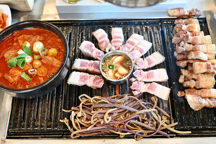 제주흑돼지와전복본점 이미지