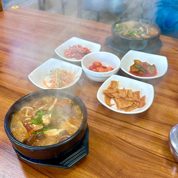 항구 전주 해장국 이미지