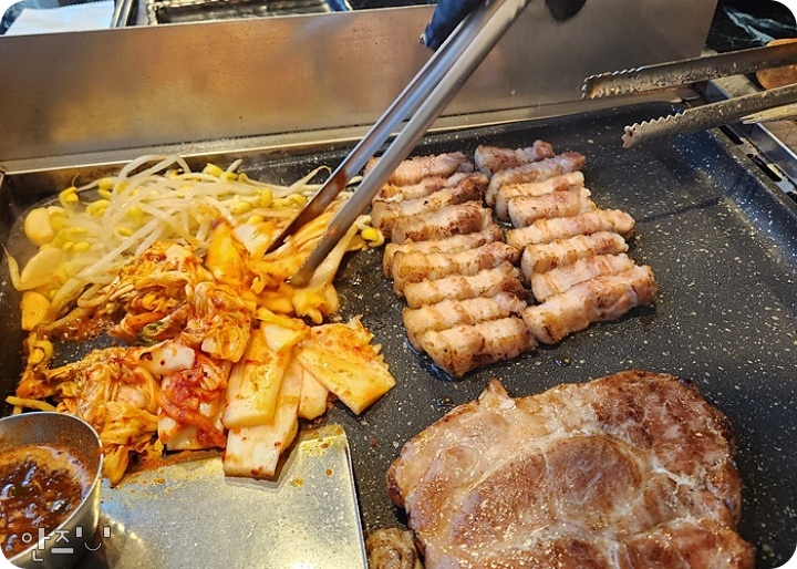 사상맛집사상금돼지 이미지