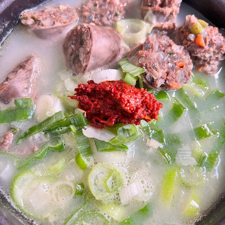 토박이돼지국밥 이미지