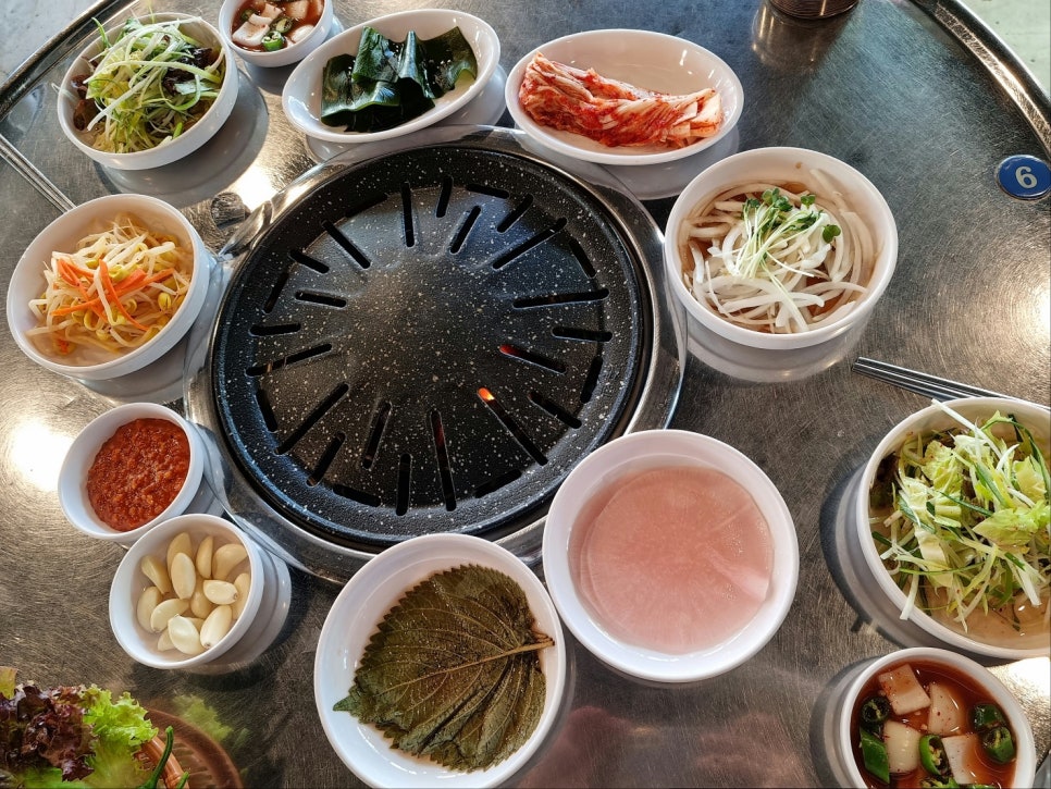 김해본가숯불뒷고기 이미지