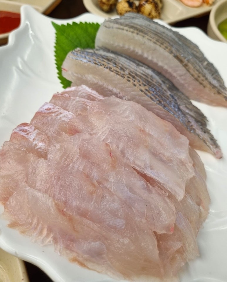명품 세꼬시 물회 이미지
