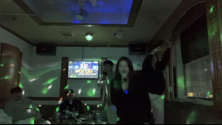윤꼬 이미지