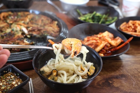 황금해물칼국수 이미지